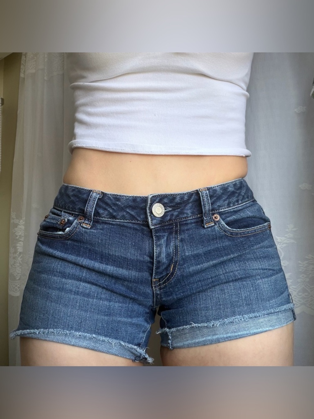 2012 American Eagle Stretch
Denim Shorts - Size 4